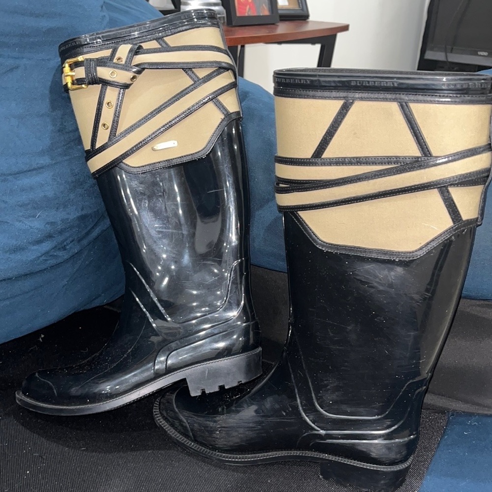 Burberry rain boots